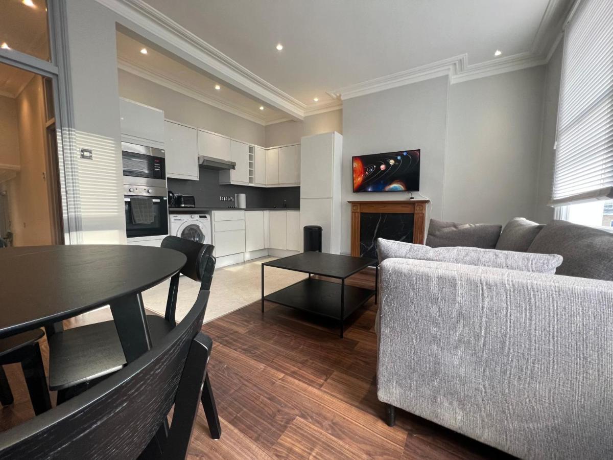 Lovely 2-Bedroom Victorian Flats Londres Exterior foto
